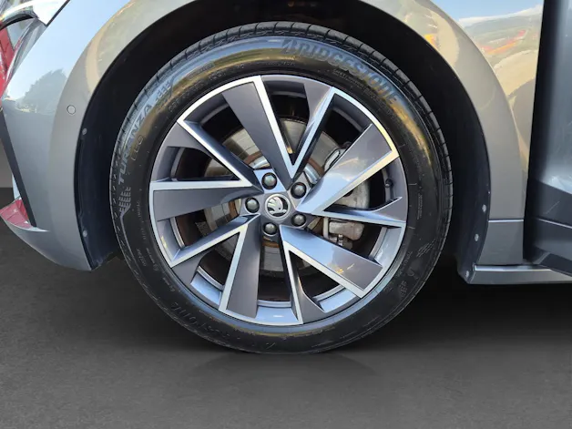 SKODA Enyaq iV 80x SportLine