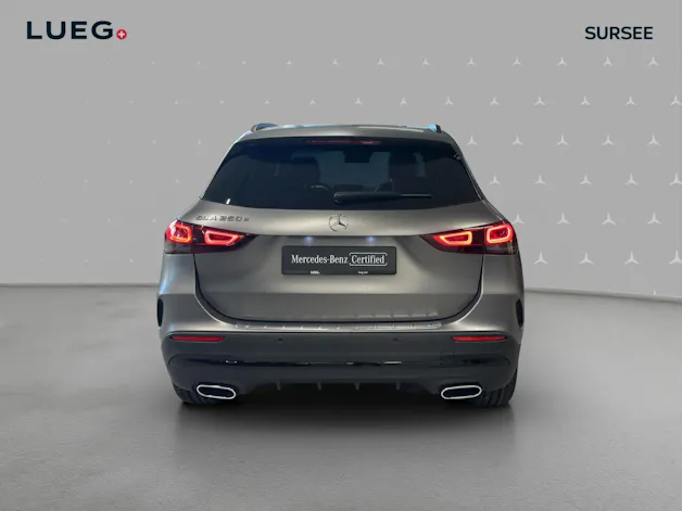 MERCEDES-BENZ GLA 250e AMG Line 8G-DCT