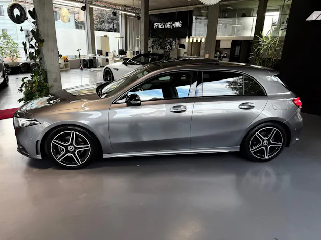 MERCEDES-BENZ A 180 d AMG Line 8G-DCT