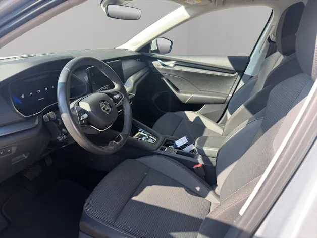 SKODA Octavia Combi 2.0 TDI DSG Ambition