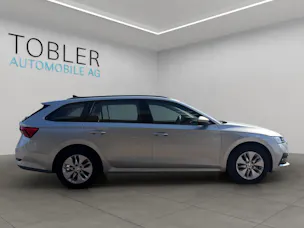 SKODA Octavia Combi 2.0 TDI DSG Ambition