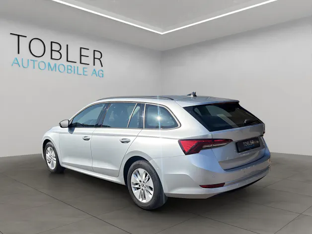 SKODA Octavia Combi 2.0 TDI DSG Ambition