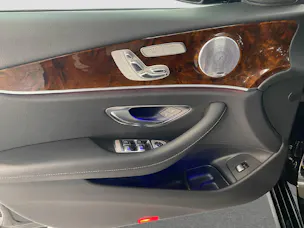 MERCEDES-BENZ E 200 Avantgarde 4MATIC