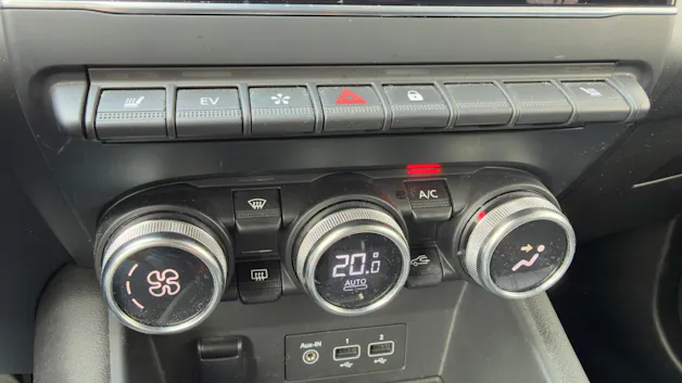 RENAULT Captur 1.6 E-Tech Plug-in Edition One