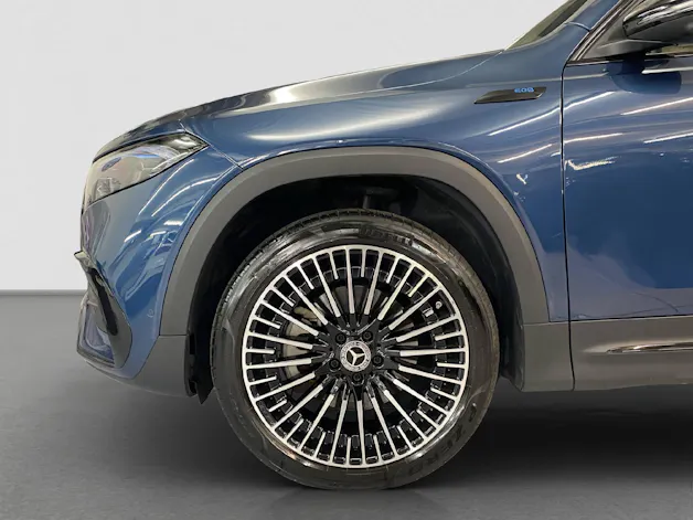 MERCEDES-BENZ EQB 350 AMG Line 4MATIC