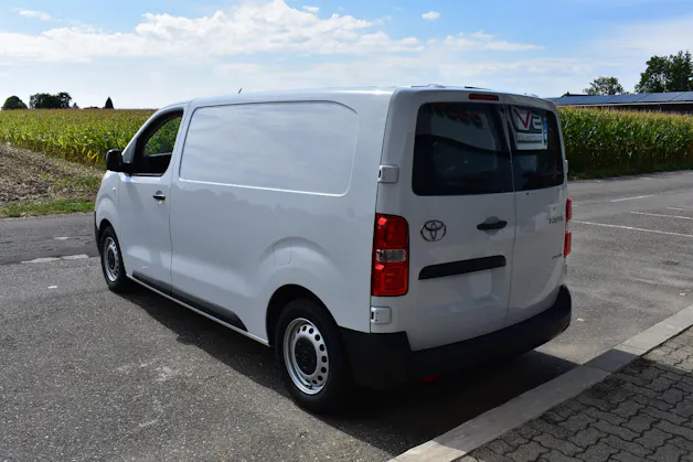 Toyota Proace EV 75kWh Medium Active