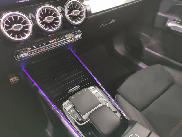 MERCEDES-BENZ GLB 250 AMG Line 4matic