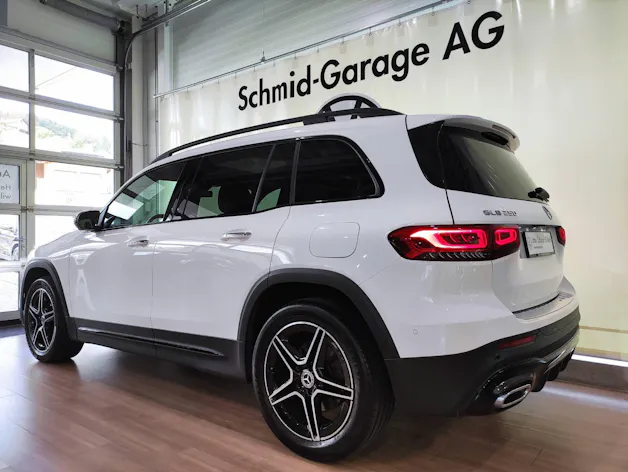 MERCEDES-BENZ GLB 250 AMG Line 4matic