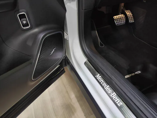 MERCEDES-BENZ GLB 250 AMG Line 4matic