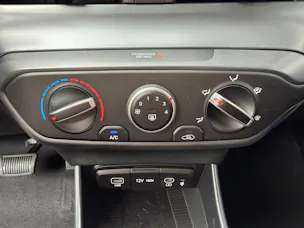 HYUNDAI i20 1.0 T-GDi Amplia GO! DCT
