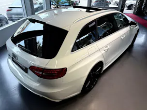 AUDI RS4 Avant 4.2 FSI V8 quattro S-tronic