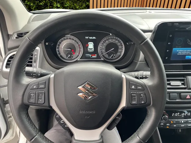 Suzuki S-Cross 1.4 16V Compact Top MHD 4WD