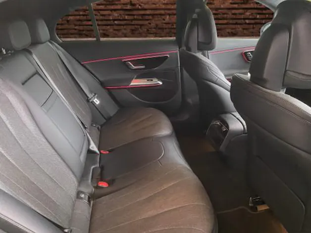 MERCEDES-BENZ E 220 d 4Matic