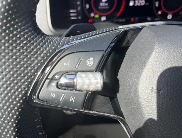 SKODA Karoq 1.5 TSI ACT SportLine DSG