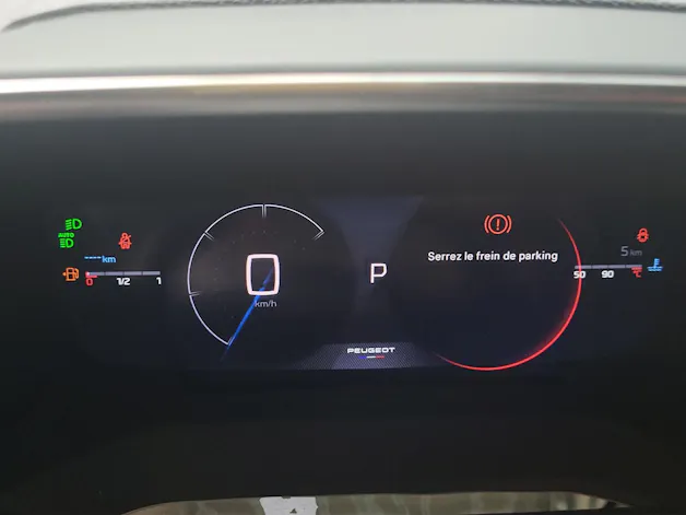 PEUGEOT 2008 1.2 MHEV GT Exclusive