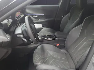 PEUGEOT 2008 1.2 MHEV GT Exclusive