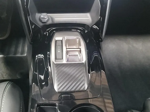 PEUGEOT 2008 1.2 MHEV GT Exclusive