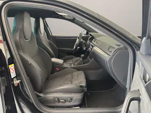 SKODA Superb Combi 2.0 TDi SportLine 4x4 DSG
