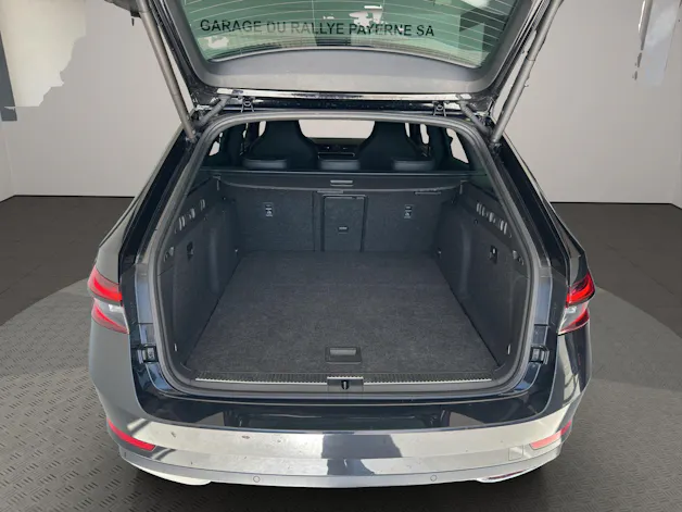 SKODA Superb Combi 2.0 TDi SportLine 4x4 DSG
