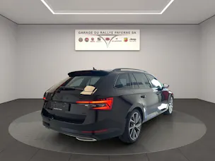 SKODA Superb Combi 2.0 TDi SportLine 4x4 DSG