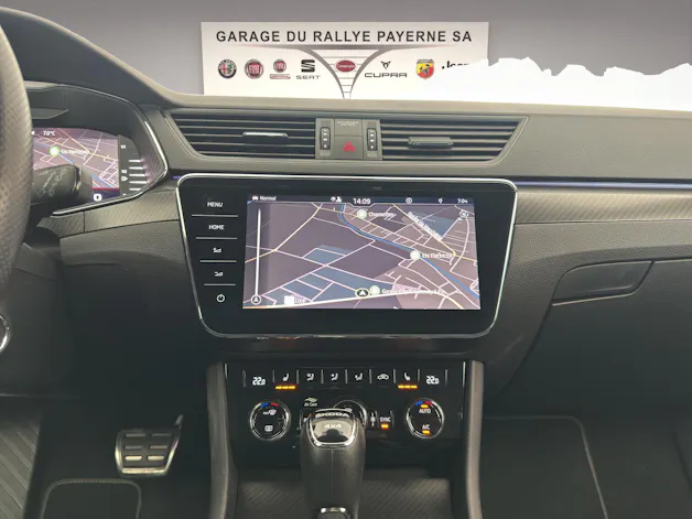 SKODA Superb Combi 2.0 TDi SportLine 4x4 DSG