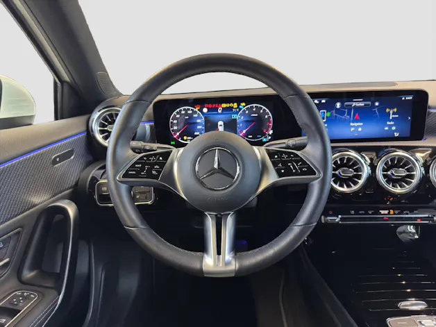 MERCEDES-BENZ A 180 Progressive