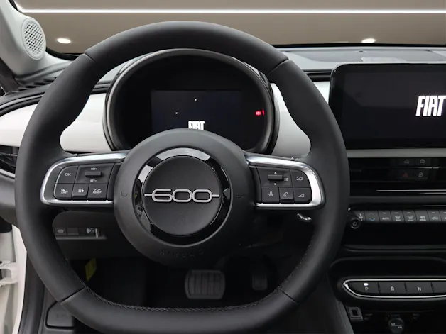 FIAT 600 1.2 Hybrid Icon Swi