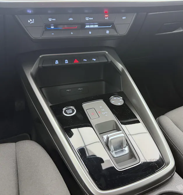 AUDI A3 Sportback 35 TFSI Attraction S-tronic