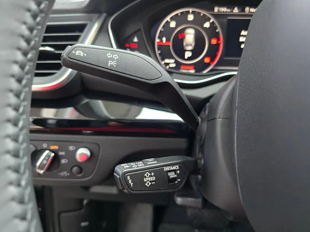 AUDI Q5 40 TDI quattro S-tronic