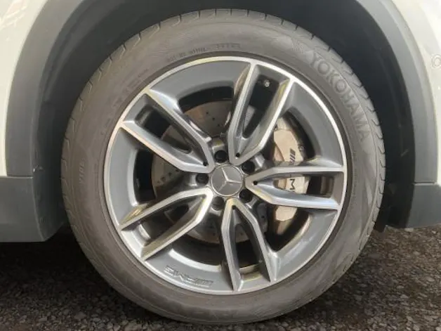 MERCEDES-BENZ GLA 35 AMG 4Matic