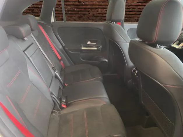 MERCEDES-BENZ GLA 35 AMG 4Matic
