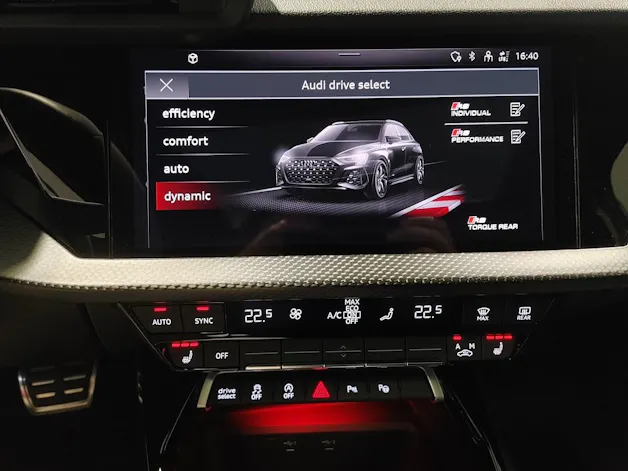 AUDI RS3 Sportback 2.5 TSI quattro S-tronic