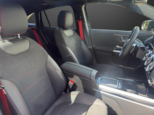 MERCEDES-BENZ GLA AMG 35 4Matic 8G-DCT