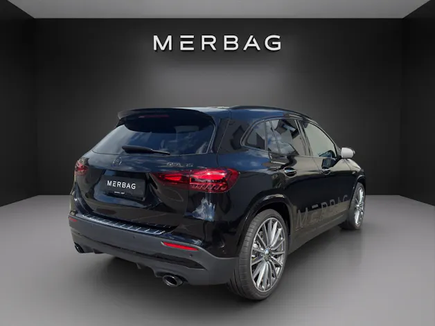 MERCEDES-BENZ GLA AMG 35 4Matic 8G-DCT