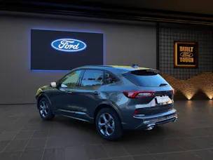 FORD Kuga 2.5i FHEV FULL-HYBRID 183 PS ST-Line 4x4 AUTOMAT