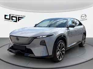 MAZDA CX-6e Takumi