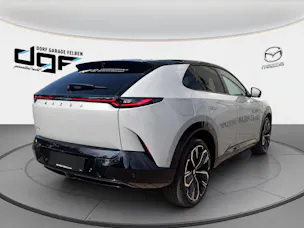 MAZDA CX-6e Takumi
