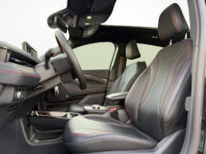 https://vehicle.imgix.net/4445807/37e8d379-83d7-48d5-8fa5-5f86351e6a07.jpg