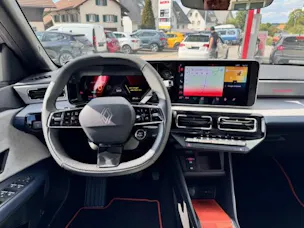 RENAULT R5 E-Tech Comfort Range Roland Garros