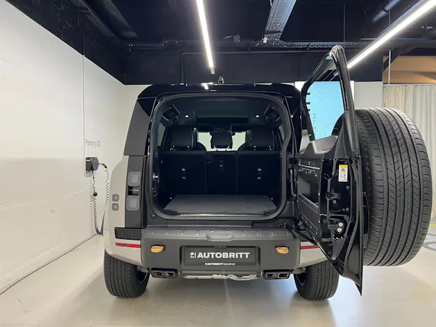 Land Rover Defender 110 4.4 V8 Octa