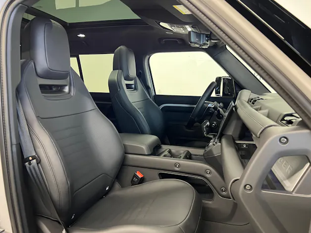Land Rover Defender 110 4.4 V8 Octa