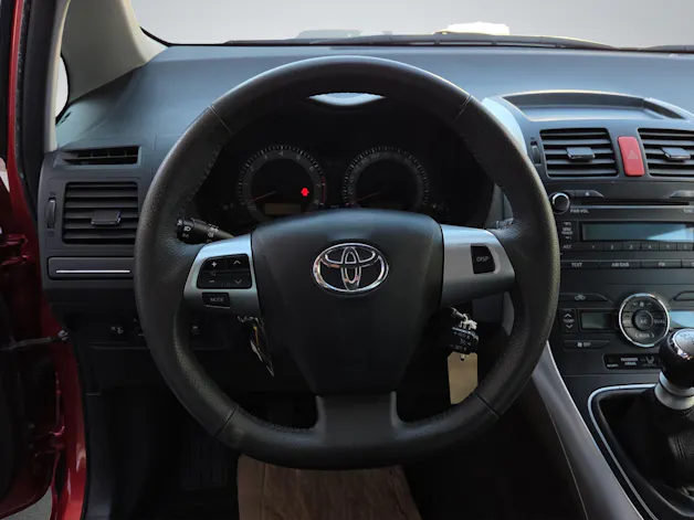 Toyota Auris 1.6 VMa Easy