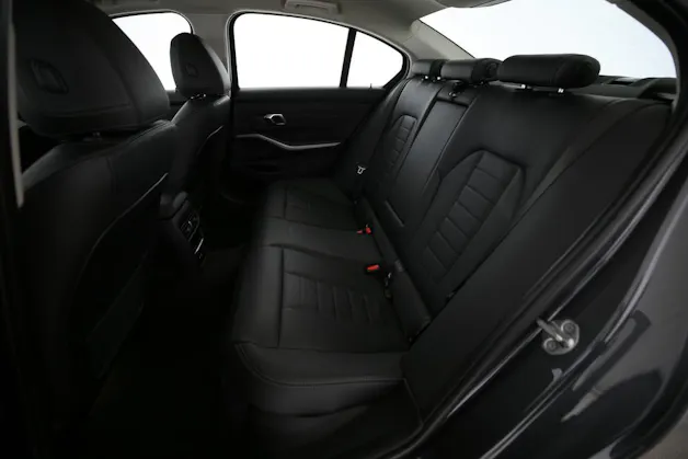 BMW 320d xDrive SAG