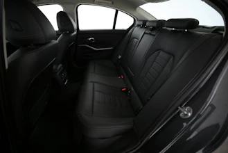 https://vehicle.imgix.net/4445915/202738ed-cc4e-4f1d-829a-874b22cd4c6d.jpg