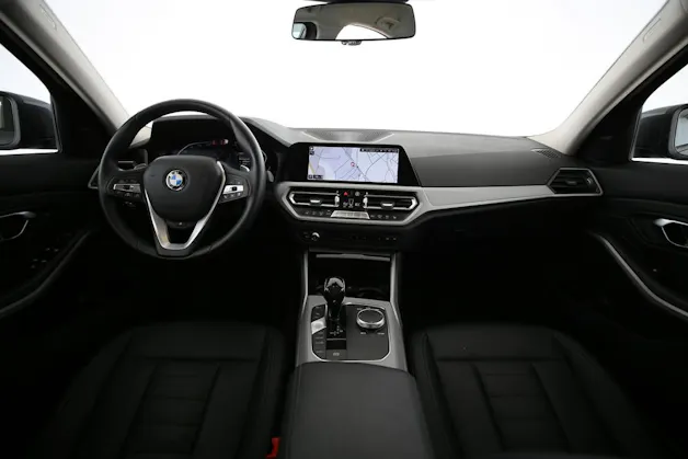 BMW 320d xDrive SAG
