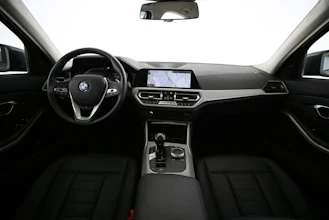 https://vehicle.imgix.net/4445915/2397d825-78cf-45d2-bf47-d3acd79c178e.jpg