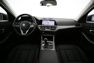 image du véhicule BMW 320d xDrive SAG
