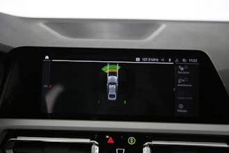 https://vehicle.imgix.net/4445915/5bb9febf-c13b-4778-b48f-afec7481e4c0.jpg
