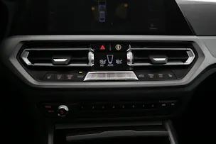 BMW 320d xDrive SAG
