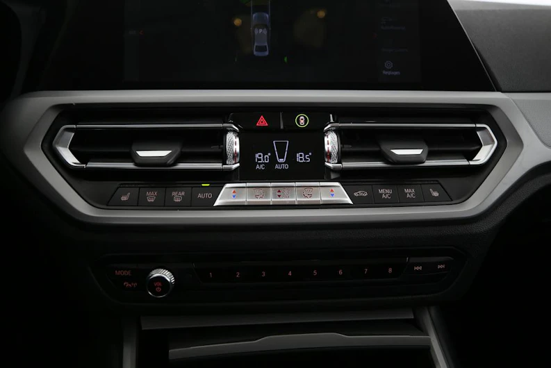 image du véhicule BMW 3 SERIES